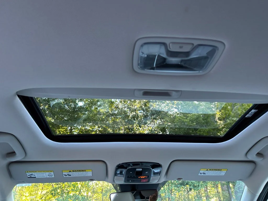 Used 2024 Gray Hyundai SEL image 30