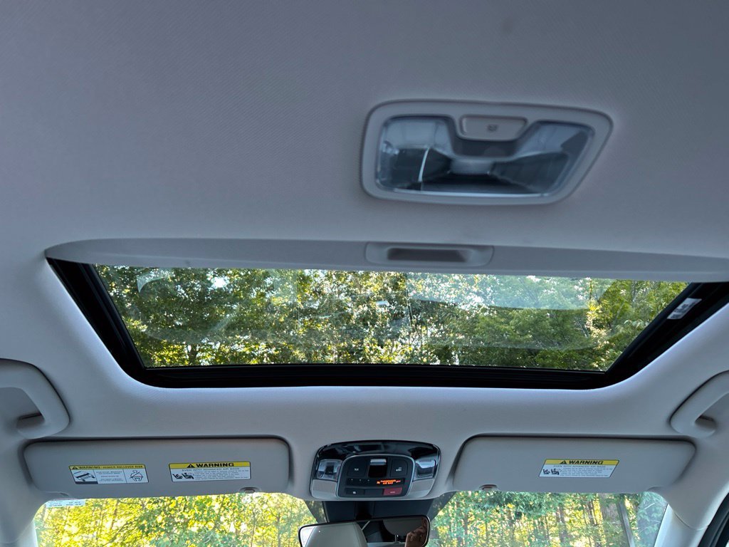 Used 2024 Gray Hyundai SEL image 30
