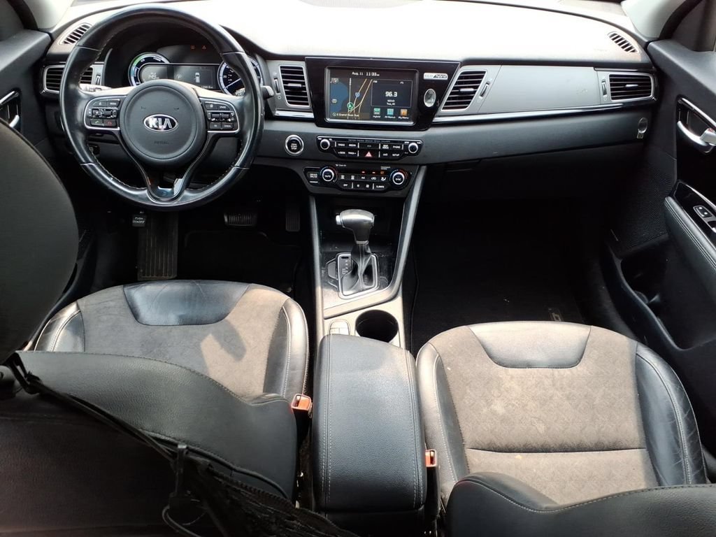 Used 2017 Black Kia EX image 10