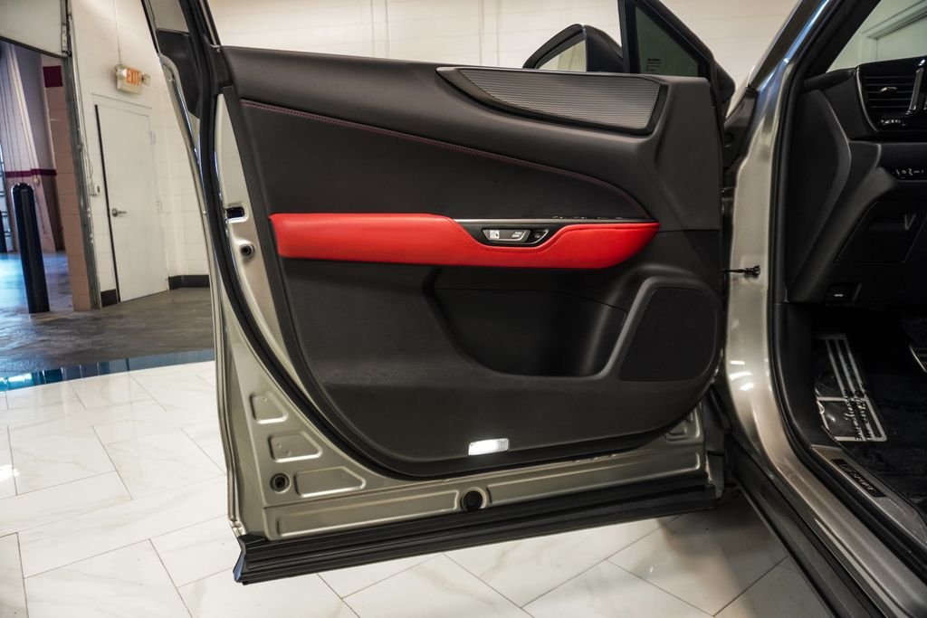 Used 2022 Silver Lexus 350 F SPORT Handling image 22