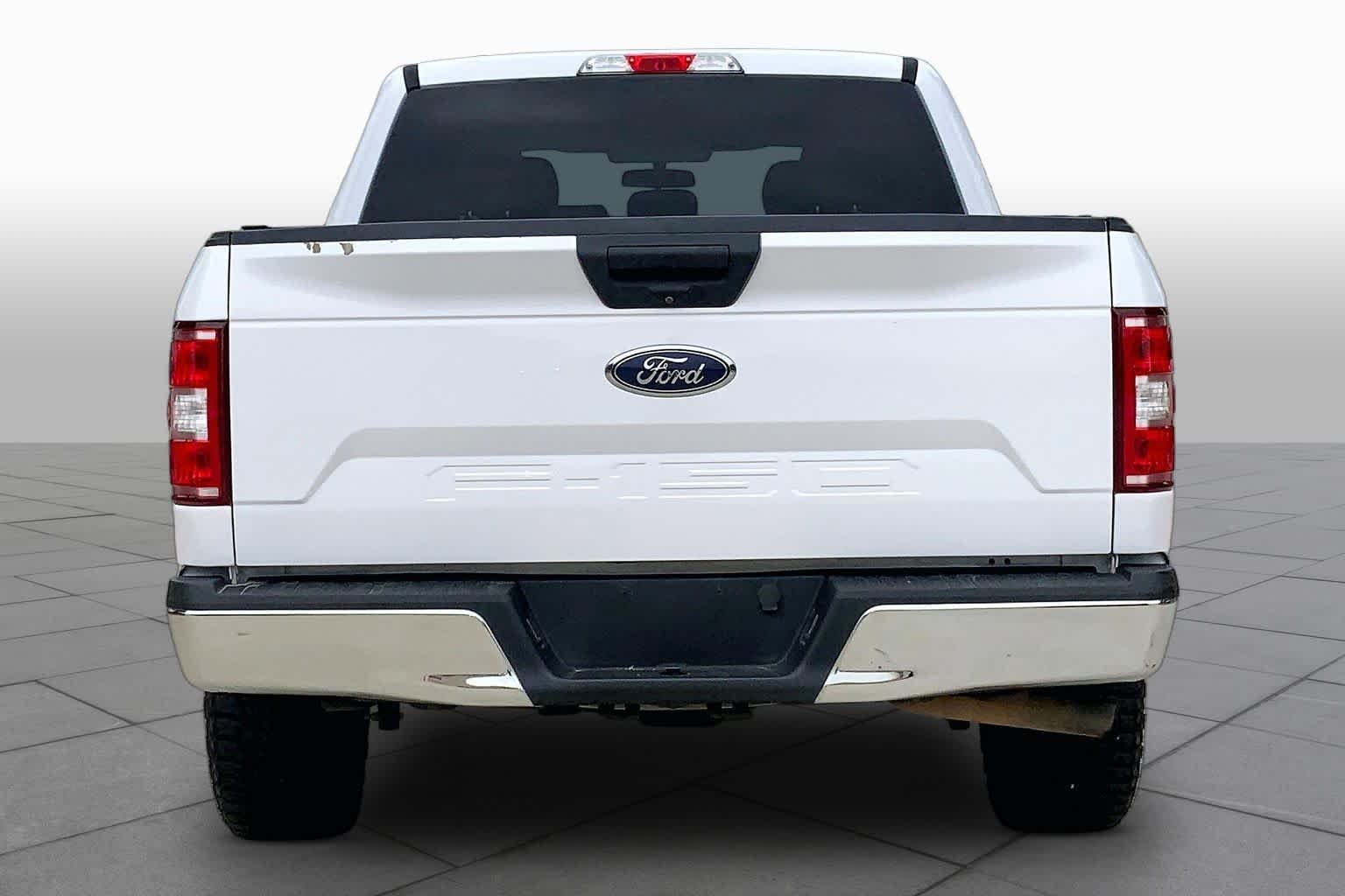 Used 2018 Oxford White Ford XLT image 5