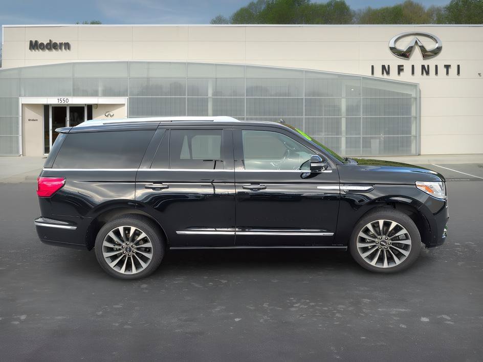 Used 2021 Black Lincoln Reserve image 3