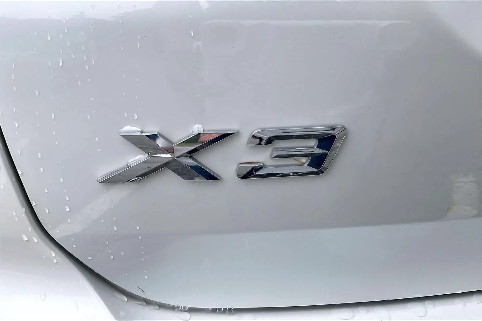 Used 2022 Mineral White Metallic BMW xDrive30i image 17