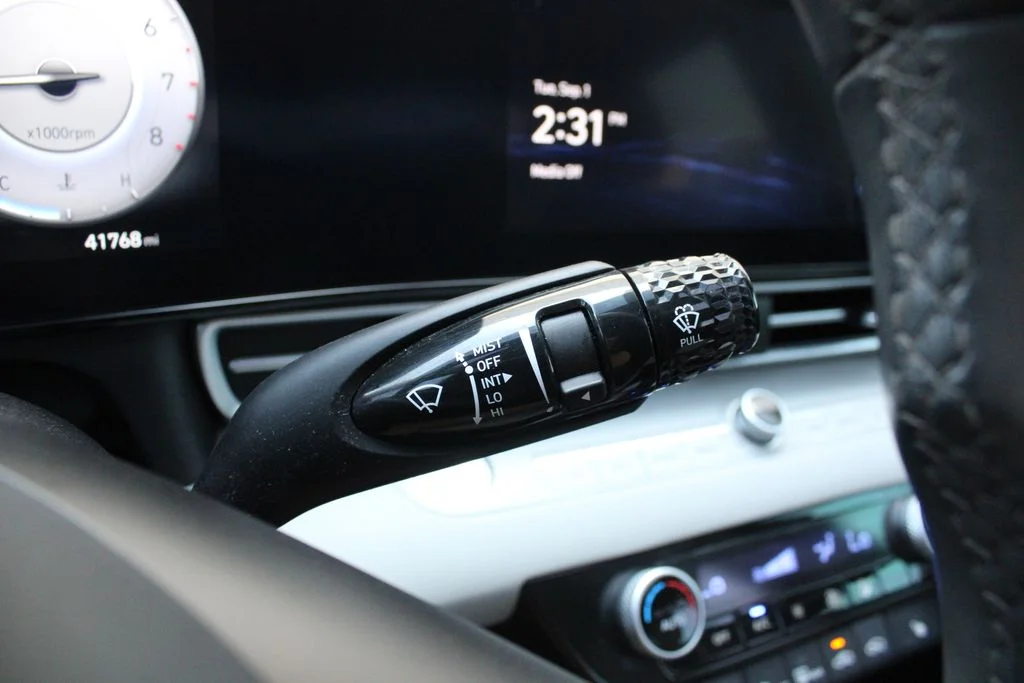 Used 2023  Hyundai Limited image 14