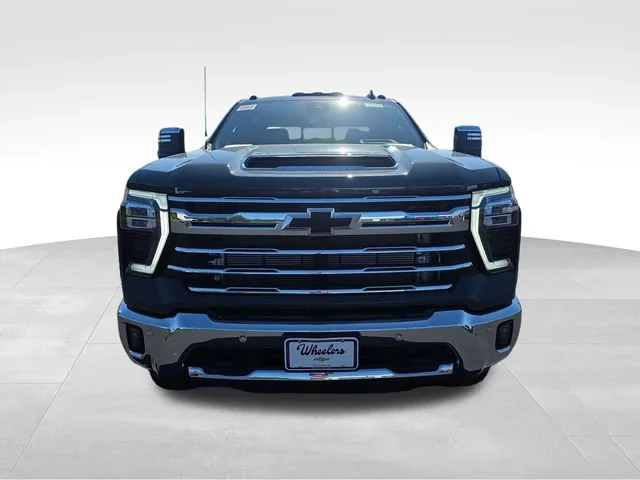 2026 Chevrolet Silverado 3500 HD LTZ - Photo 8