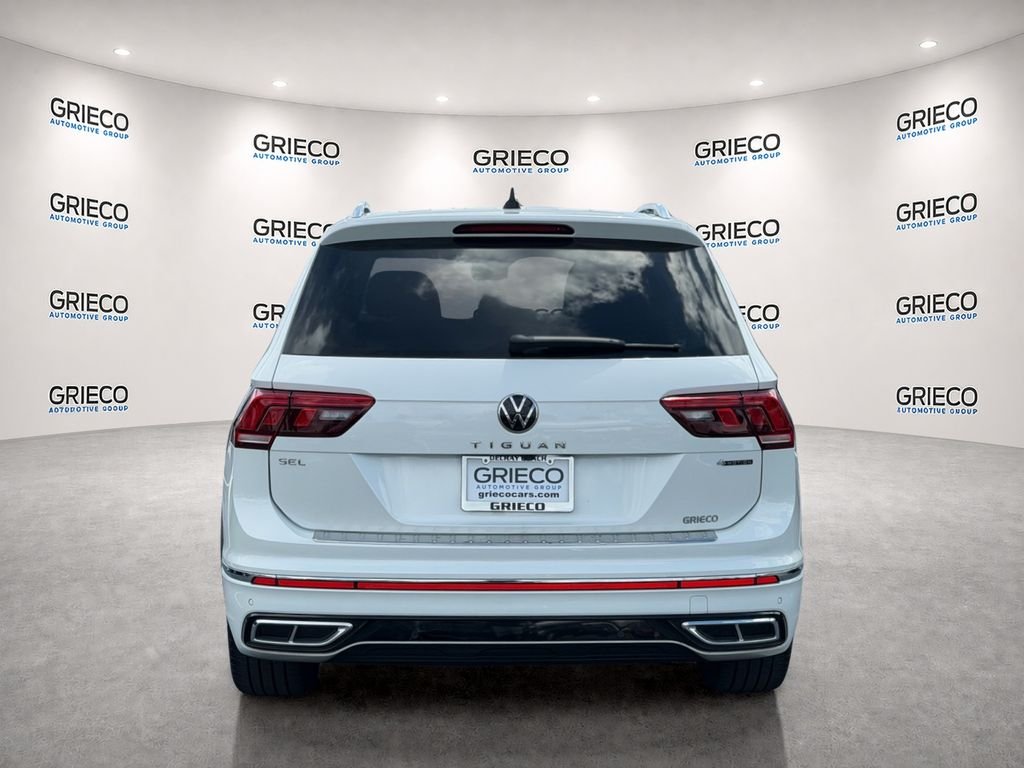 Used 2022 White Volkswagen 2.0T SEL R-Line image 6