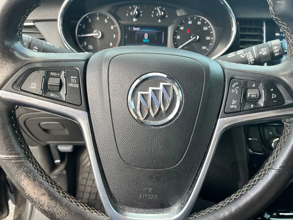 Used 2020 Black Buick Essence image 10