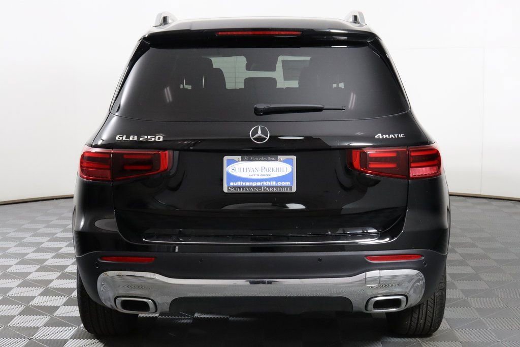 2025 Mercedes-Benz GLB Base - Photo 33