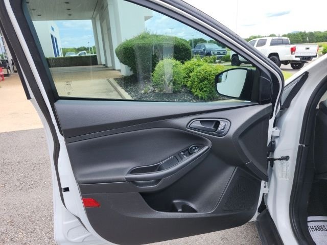 Used 2018 Oxford White Ford S image 15