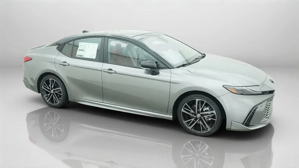 New 2026 Heavy Metal with Midnight Black Metallic roof Toyota XSE image 6