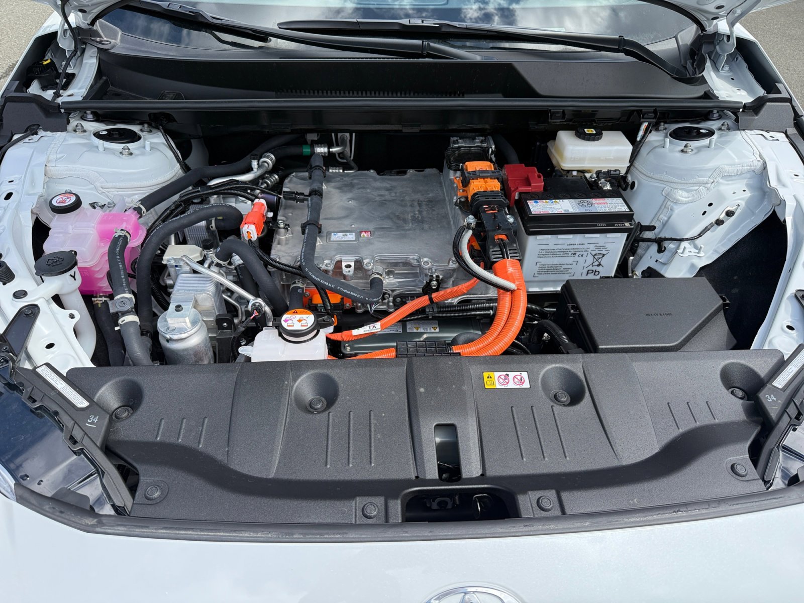 Used 2026 Pearl Toyota XLE image 20