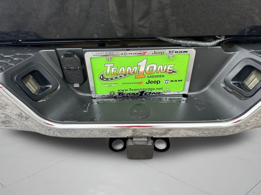 Used 2017 Brilliant Black Crystal Pearlcoat Ram Laramie image 39
