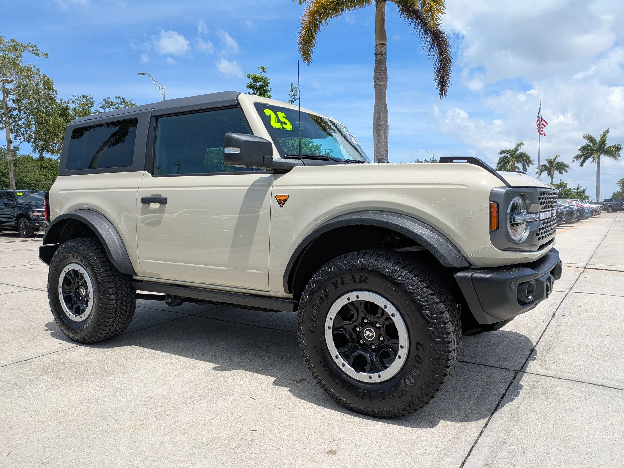 2025 Ford Bronco Badlands 4x4's photo
