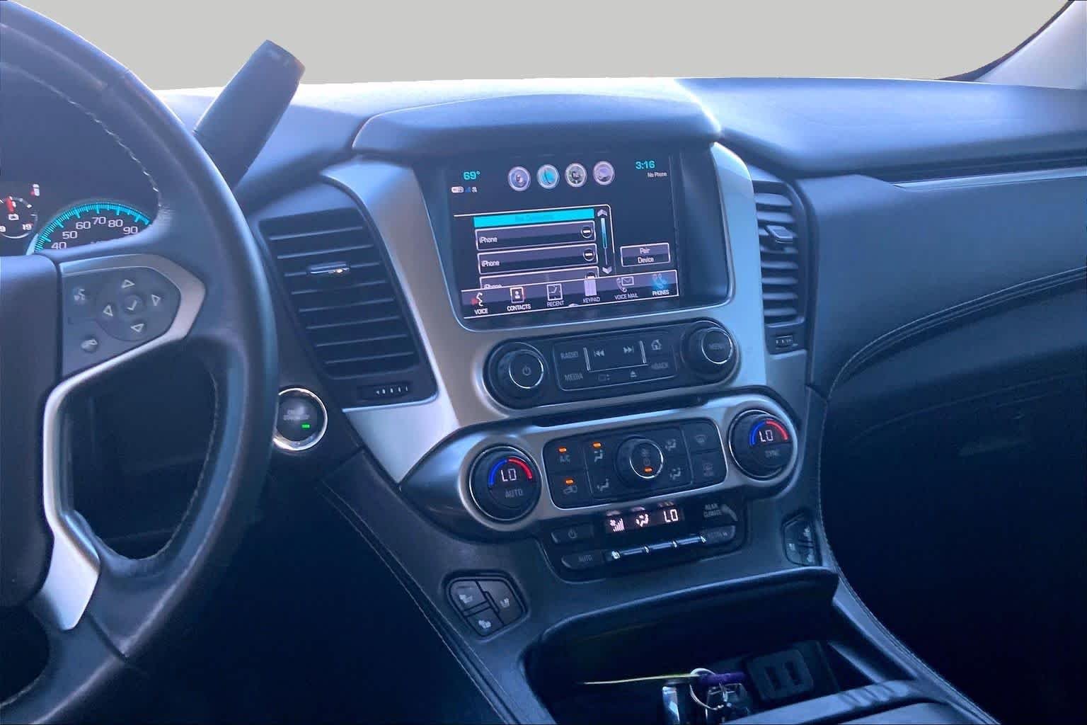 Used 2017 Black Chevrolet Premier image 6