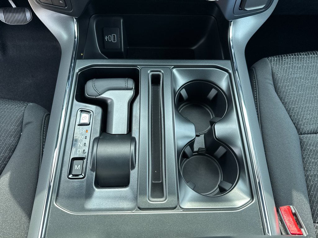 New 2026 Carbonized Gray Metallic Ford XLT image 20