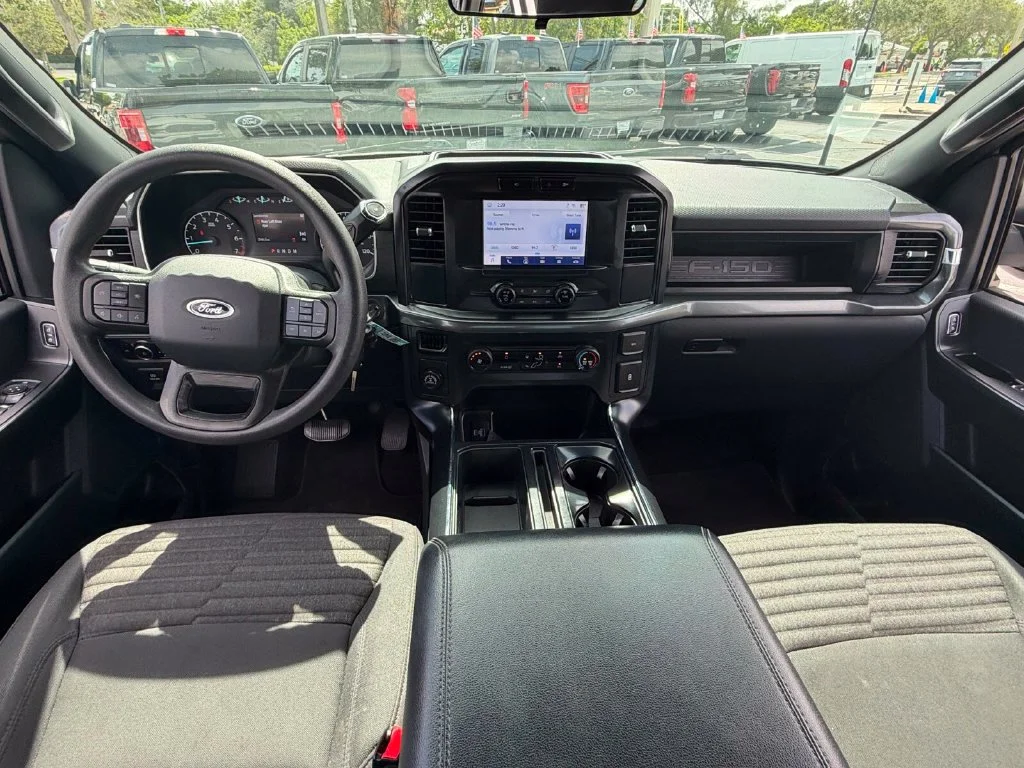 Used 2023 Oxford White Ford XL image 13