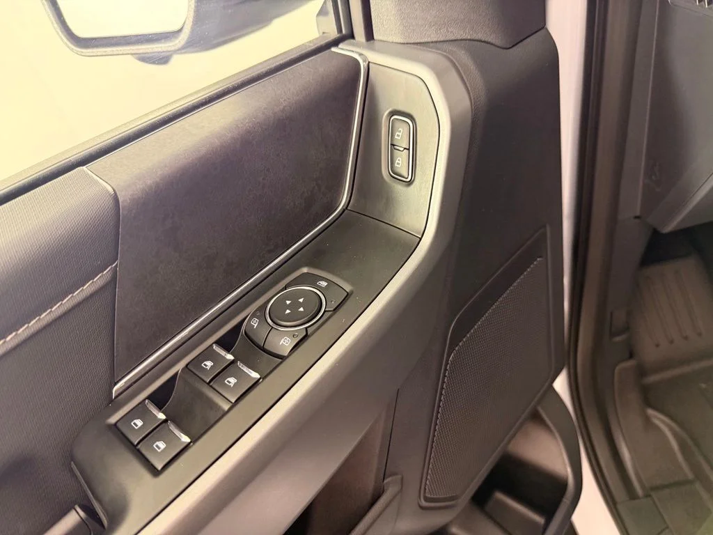 Used 2025 White Ford XLT image 17