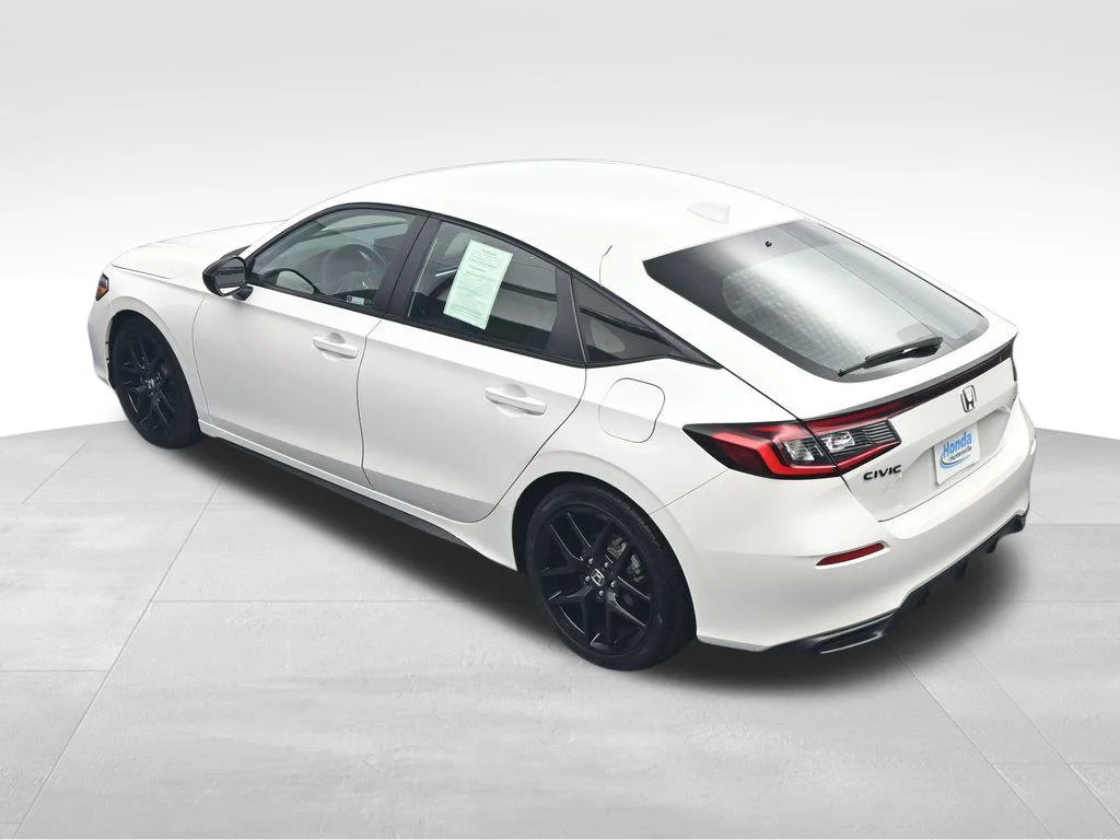 Used 2026 Platinum White Pearl Honda FWD Sport image 41