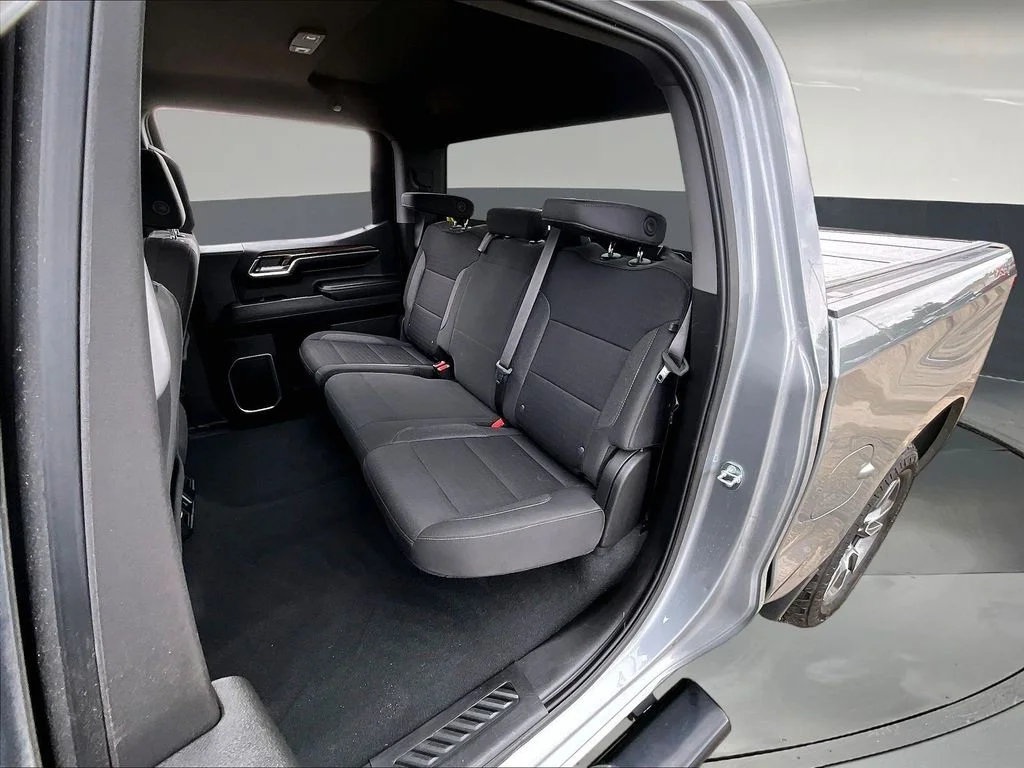 Used 2023 Gray Chevrolet LT image 25