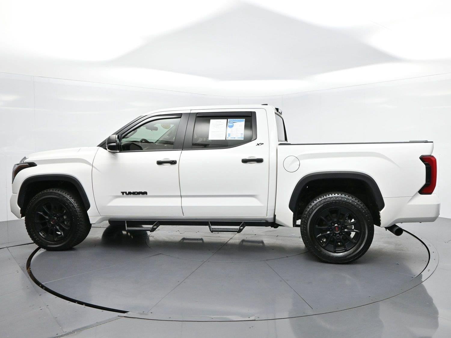 Used 2024 White Toyota SR5 image 4
