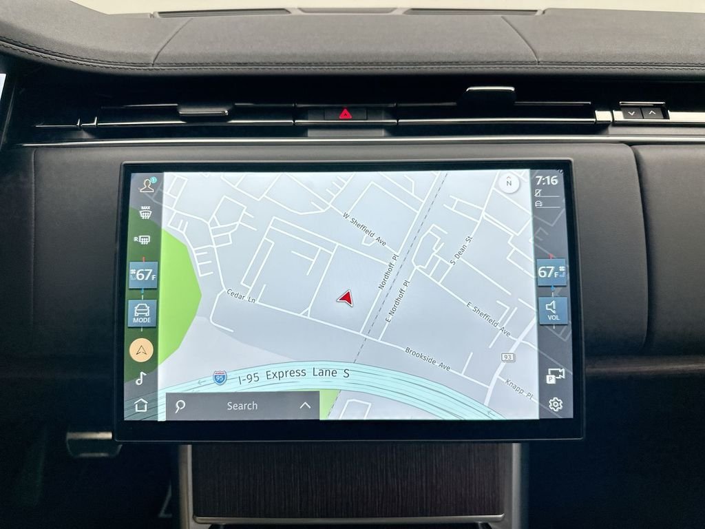 Used 2024 Charente Gray Premium Metallic Land Rover SE image 29