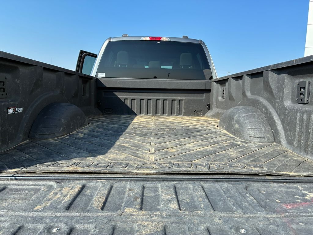 Used 2025 Gray Ford XLT image 4