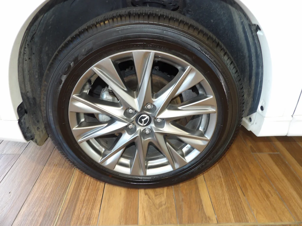Certified Used 2025 Rhodium White Metallic Mazda 2.5 S Premium Plus image 11