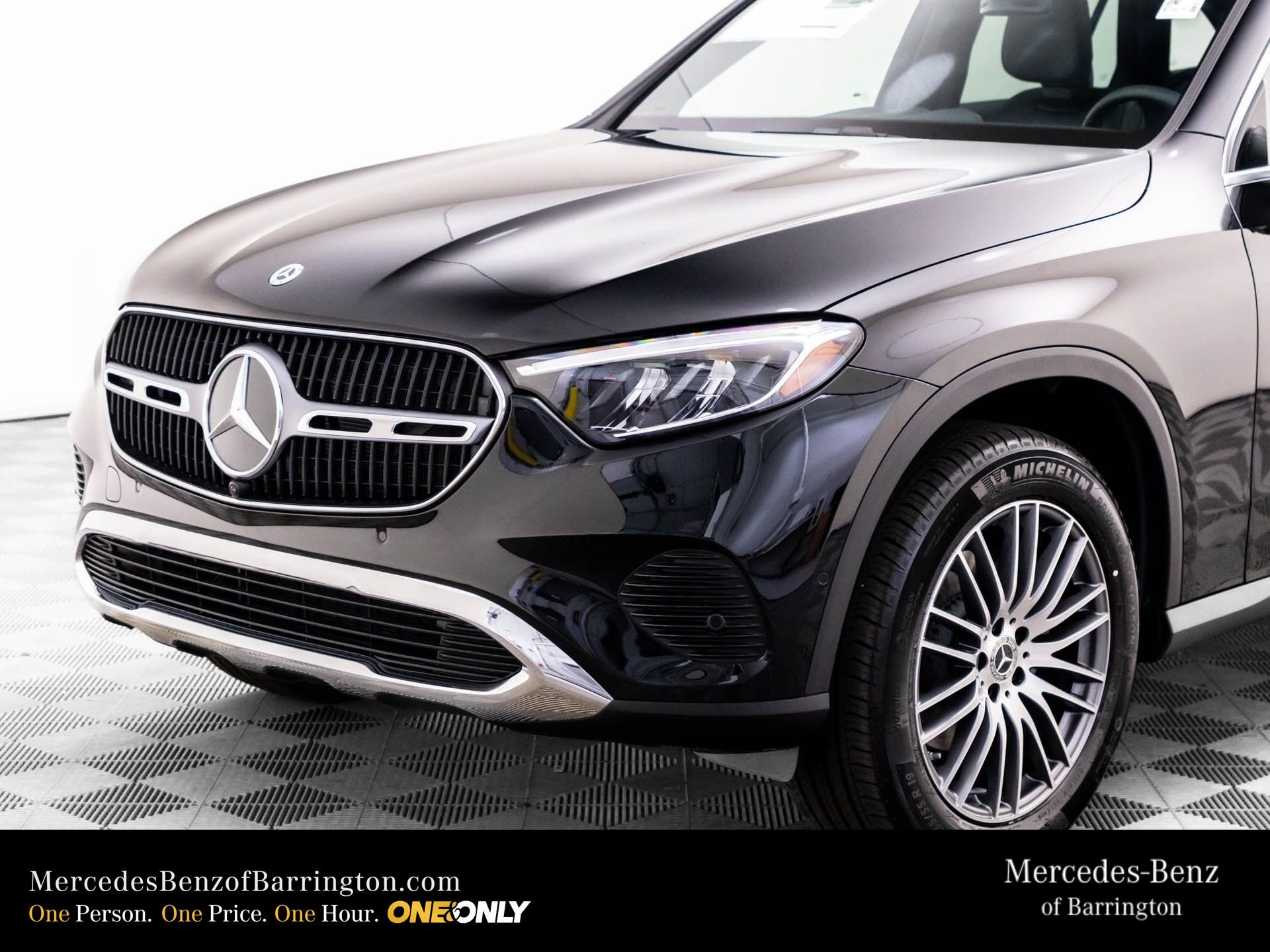 New 2026 Black Mercedes-Benz GLC 300 image 40