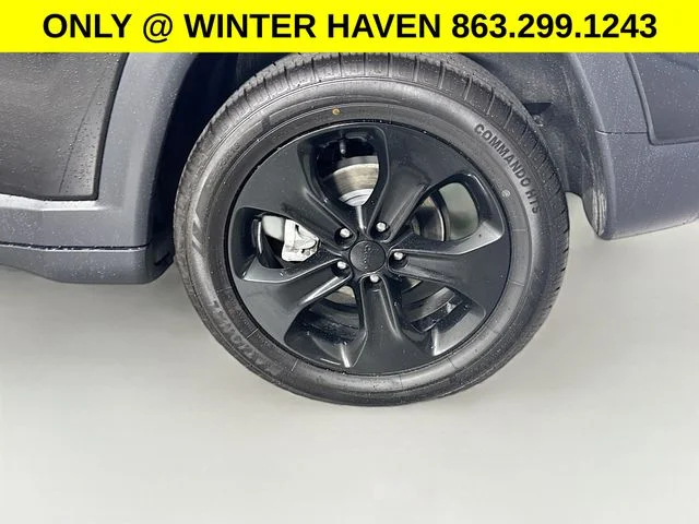 Used 2019 Black Jeep Latitude image 29