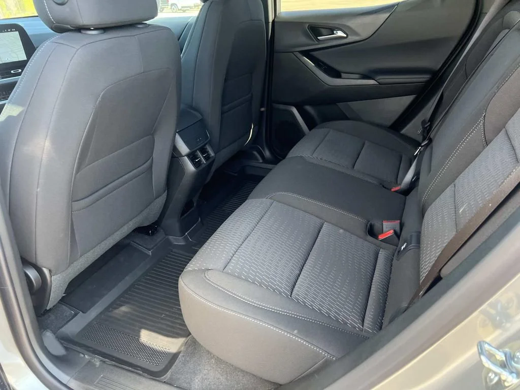 2026 Chevrolet Equinox LT - Photo 9
