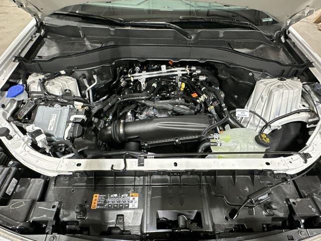 New 2026 Star White Metallic Tri-Coat Ford Active image 21
