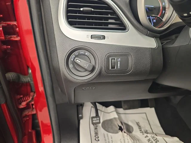 Used 2018 Redline 2 Coat Pearl Dodge SXT image 32