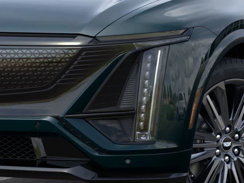New 2027 Emerald Lake Metallic Cadillac V-Series image 10