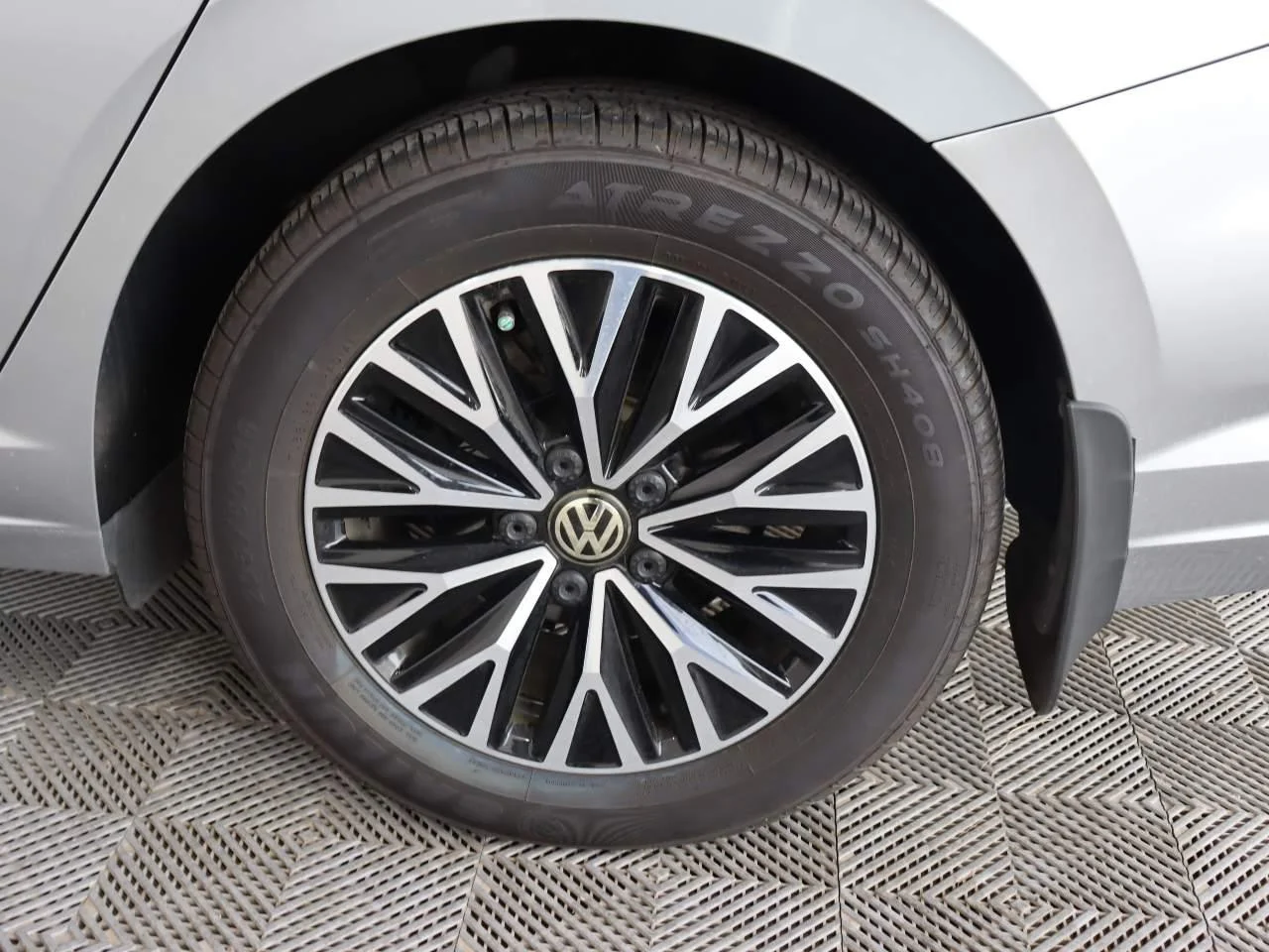 2019 Volkswagen Jetta SEL - Photo 16