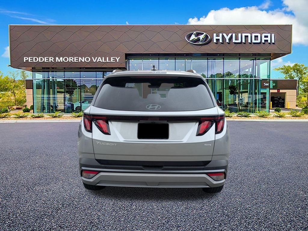 Certified Used 2025 Silver Hyundai SEL image 4