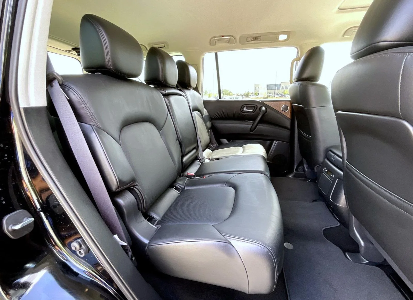 Used 2023 Black Nissan SL image 19