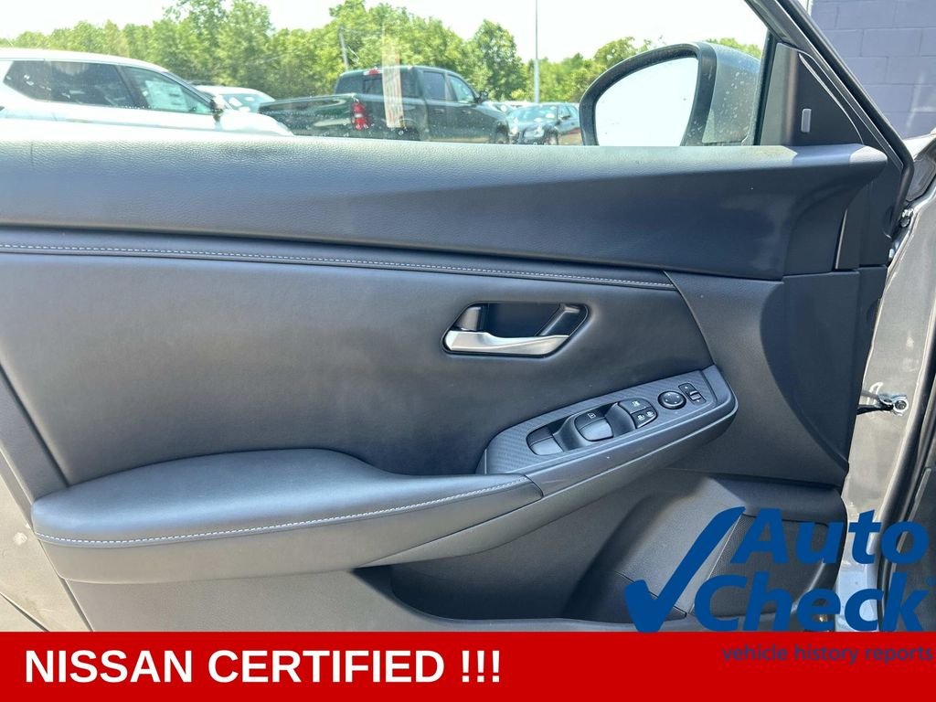 Used 2023 Gray Nissan SV image 15