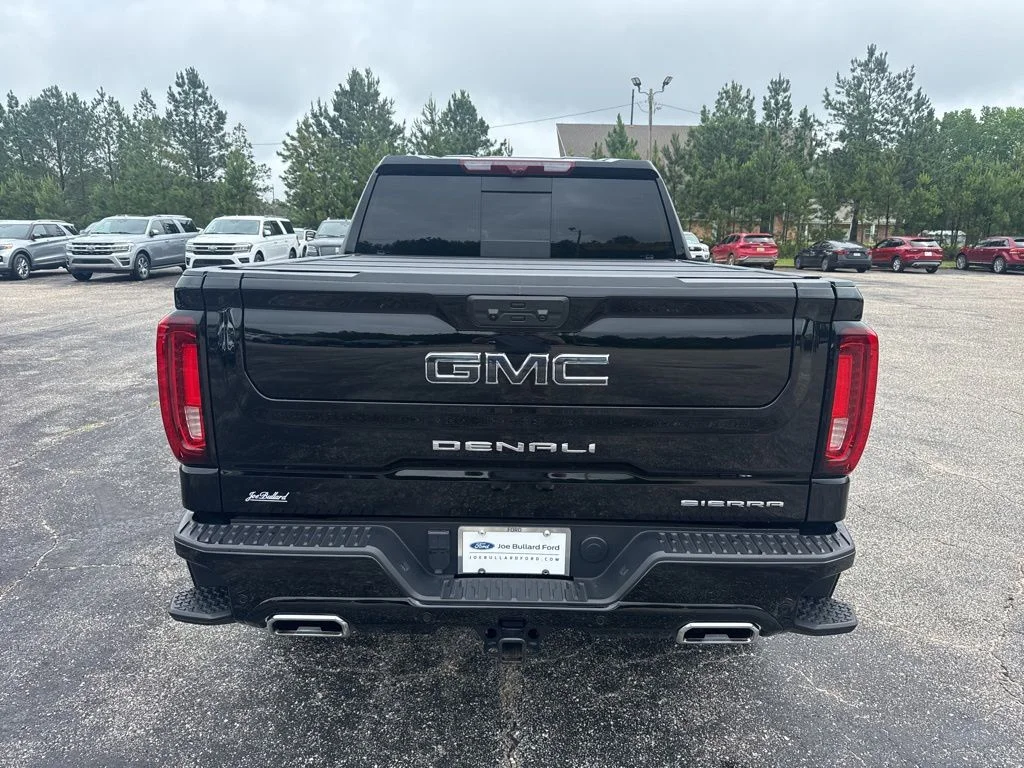 Used 2025 Onyx Black GMC Denali Ultimate image 28