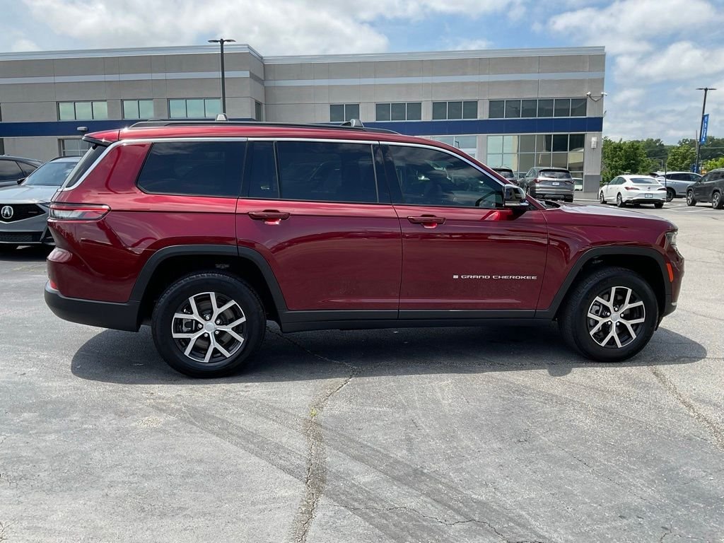 Used 2024 Red Jeep Limited image 6