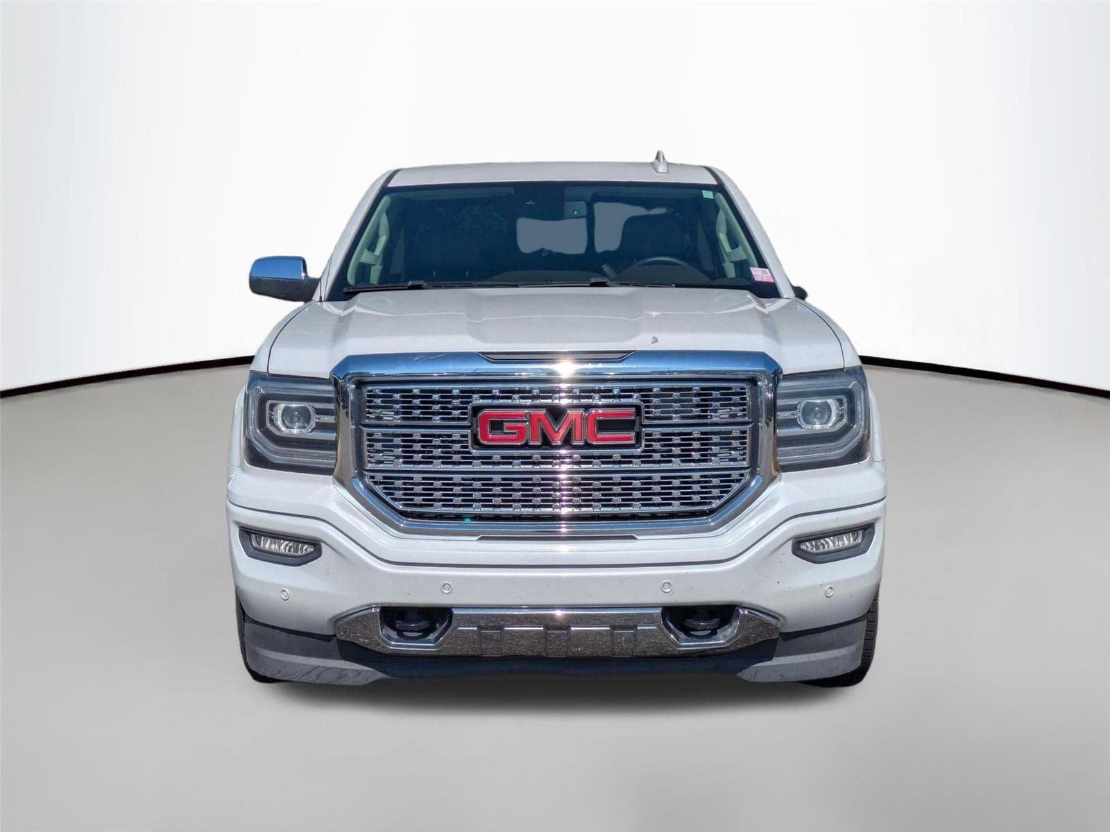 Used 2016 White Frost Tricoat GMC Denali image 2
