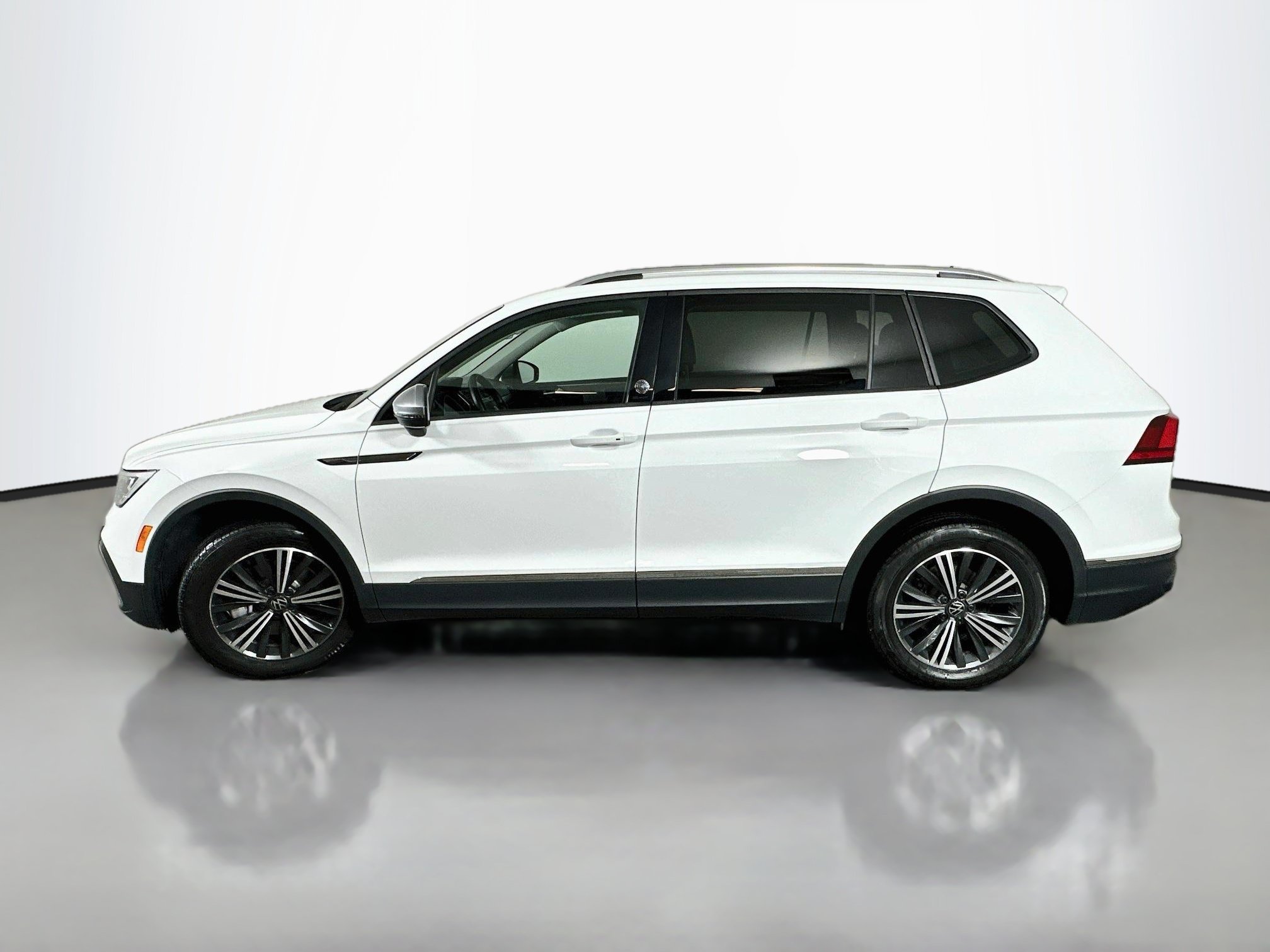 Used 2024 White Volkswagen Wolfsburg Edition image 4
