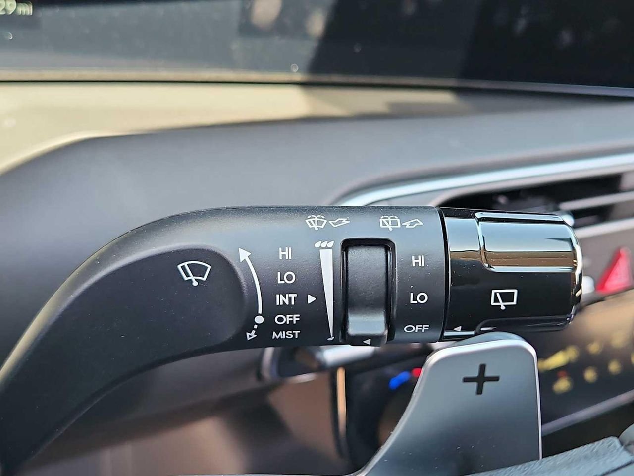 New 2026 Titan Charcoal Pearl Hyundai SEL Premium 7P image 25