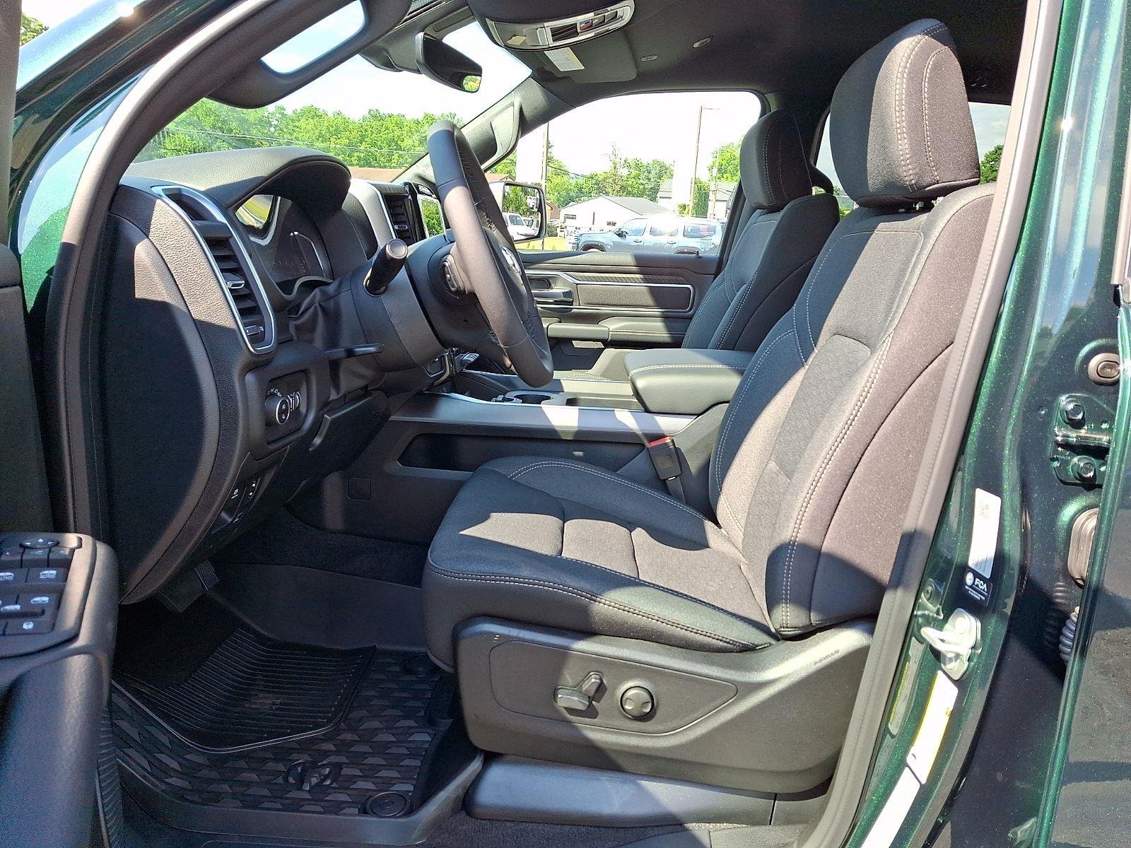 New 2026 Serrano-Green Metallic Exterior Paint RAM Big Horn image 9