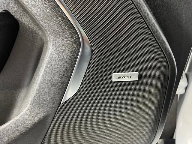 Used 2022 White Chevrolet Premier image 16
