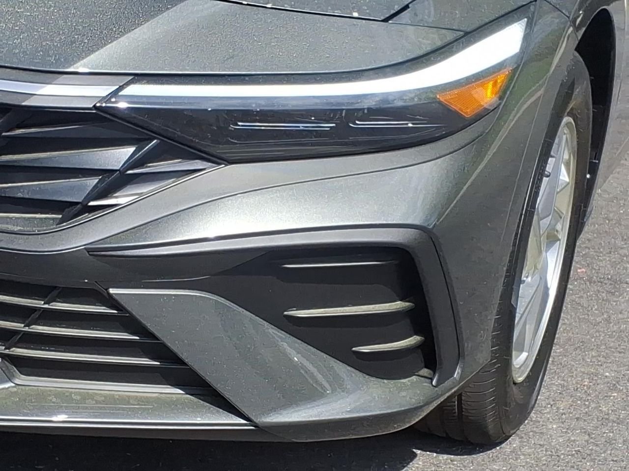 New 2026 Amazon Gray Hyundai SE image 10