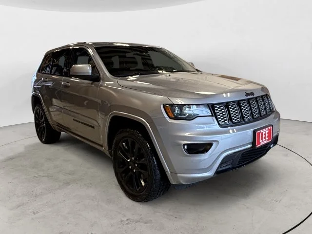 Used 2021 Silver Jeep Laredo X image 8