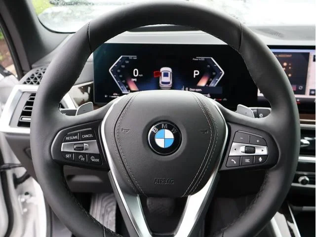 New 2026 Mineral White Metallic BMW xDrive40i image 33