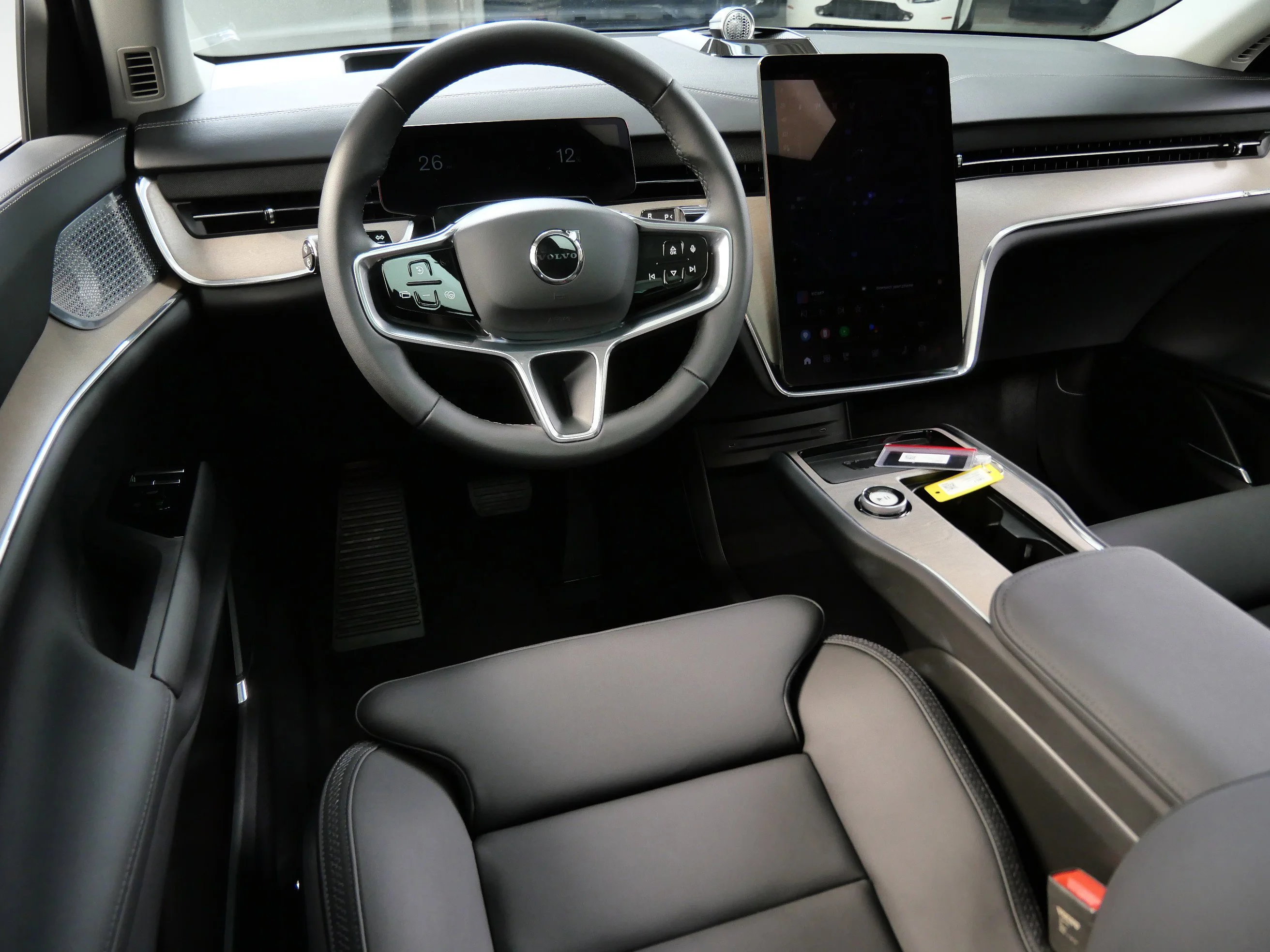 Used 2025 Volvo EX90 Ultra with VIN 7JDE23KL2SG007378 for sale in Minnetonka, Minnesota