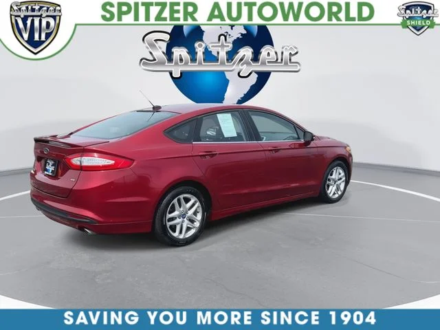Used 2013 Red Ford SE image 9