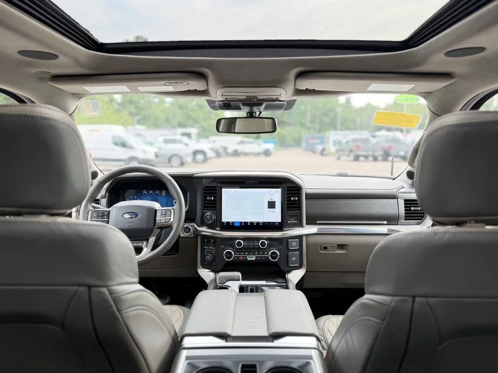 New 2026 Star White Metallic Tri-Coat Ford Platinum® image 28